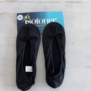 Isotoner Womens slippers. Black new tags large 8-9 size shoes